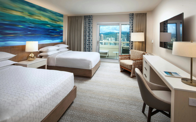 Sheraton Waikiki Beach Resort - Image 6