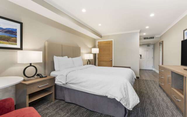 Best Western Plus Kelowna Hotel & Suites