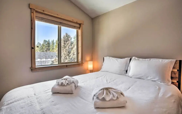 Family-friendly Oregon Vacation Home w/ Yard