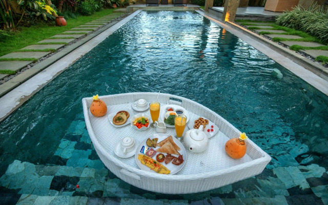 Alosta Luxury Private Villa