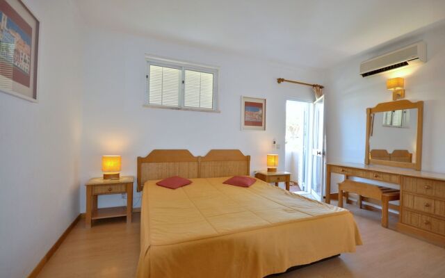 Stylish and Well-equipped, Private Pool, Close to Amenities, Free AC & Wifi