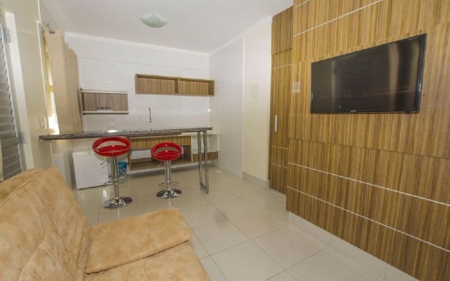 Lacqua DiRoma Flat