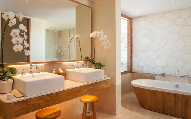 Lasanti Villas Seminyak Bali