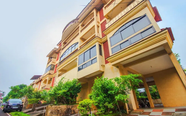 OYO 18720 Home Alluring 3BHK Dona Paula