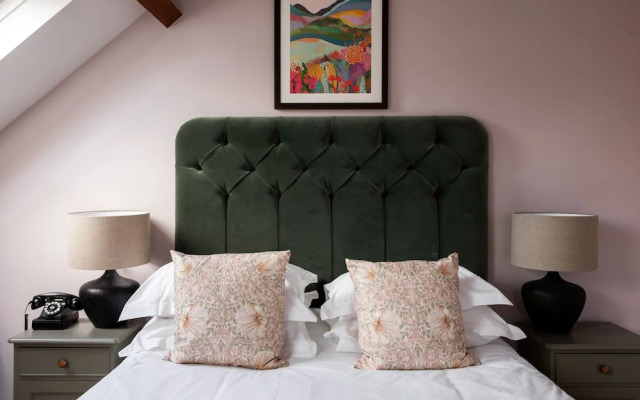 The Lamb Hindon