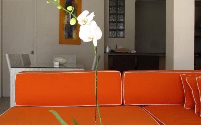 Sunshoot Villa Sandat