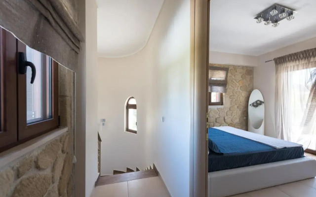 #Luxlikehome - Siviri J&B House