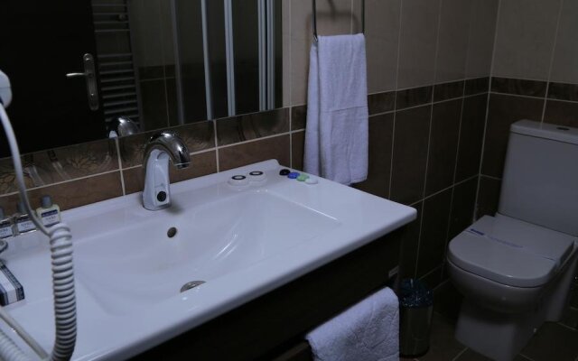 Nif Ankara Hotel