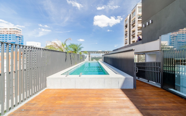House of Charlie Pinheiros