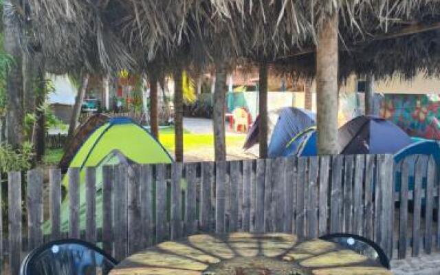 Espaco Revive Hostel E Camping