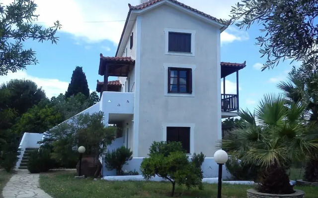 Villa Thea Studios & Apartments