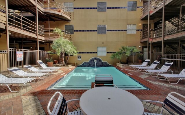AustinStays 4 Bedroom Downtown Suite