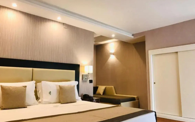 American Hotel