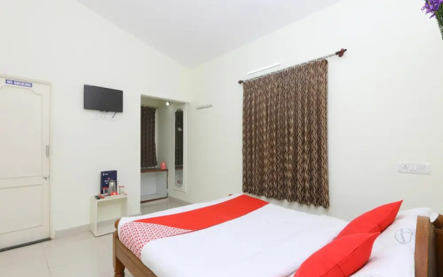 Rose Flower Nest by OYO Rooms