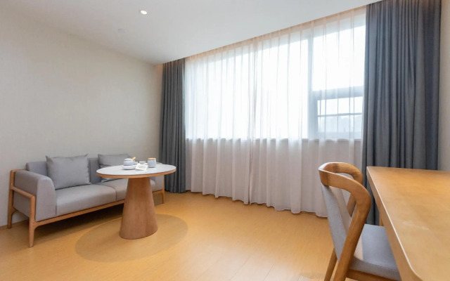 JI Hotel (Hunan Provincial People's Government Forestry University)