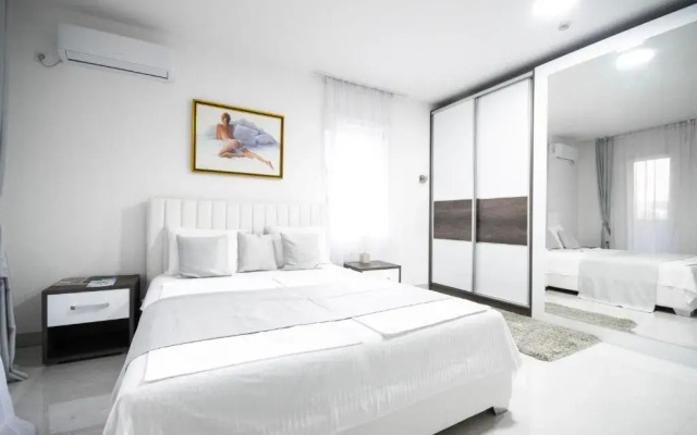Apartments Budimlija