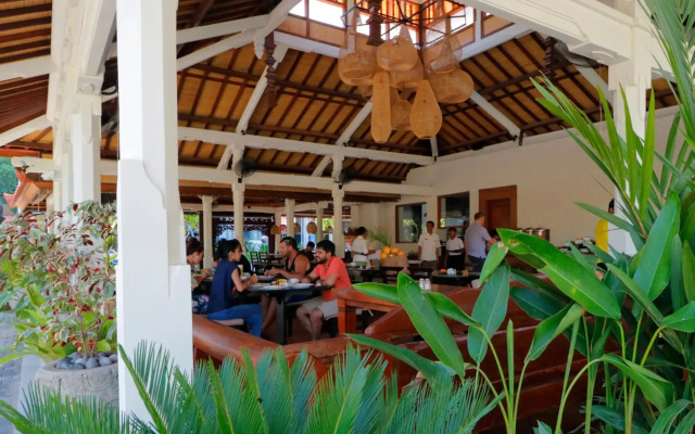 Adi Dharma Hotel Legian