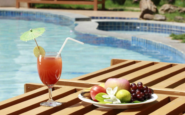 Raza Gyo Hotel