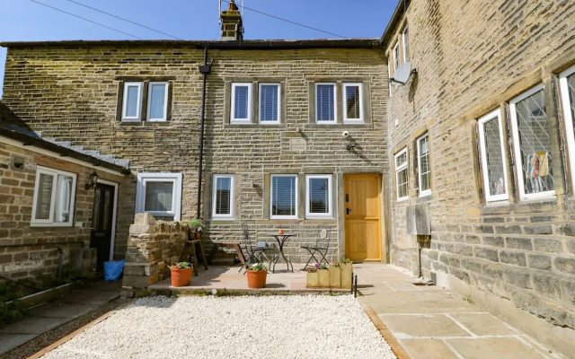 Ha'penny Cottage