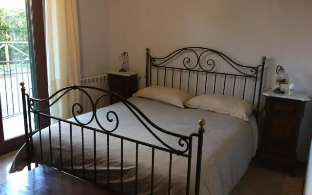 Etna, mare e verde (double room in villa)