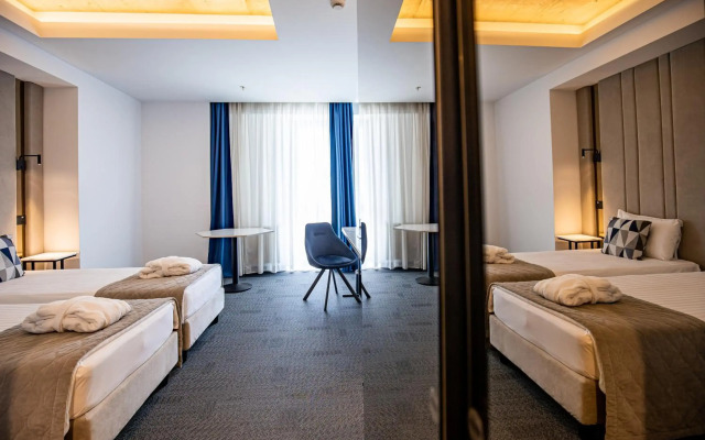 Union Plaza Hotel
