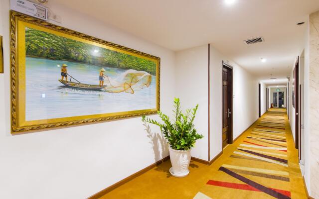 Galliot Hotel Nha Trang