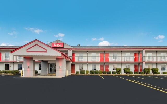 Red Roof Inn & Suites Jackson, TN