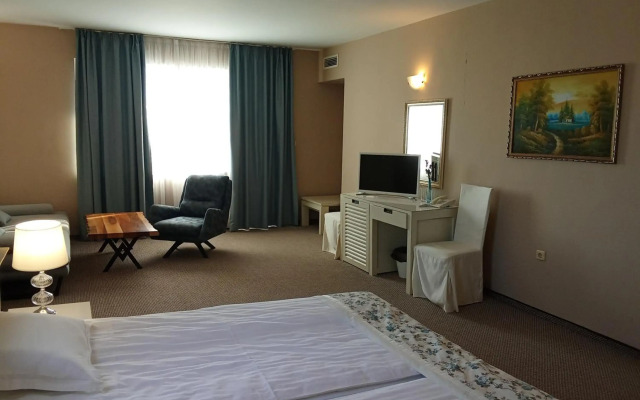 Alekta Hotel