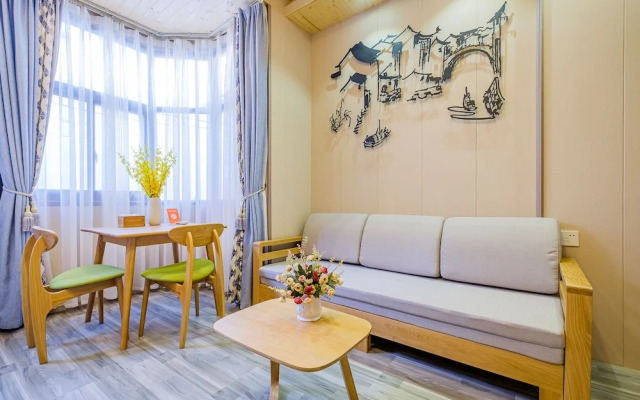 Nanzha Fuchang Bridge Family Vacation Homestay (Wuzhen Scenic Area Branch)