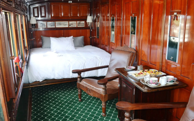 Santos Express Train Lodge - Hostel