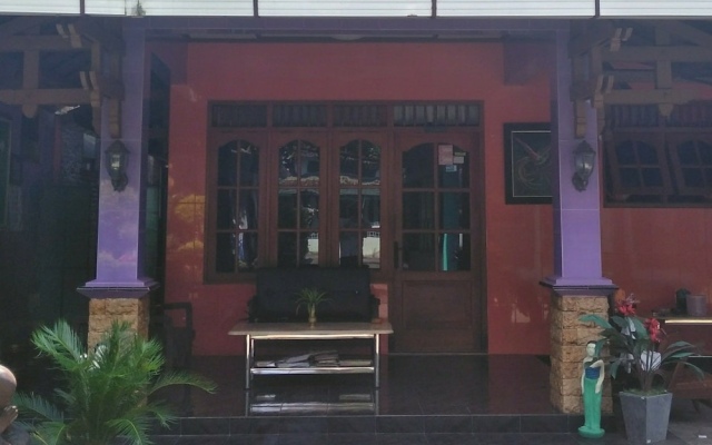 Bahagia Sederhana Home Stay - Hostel