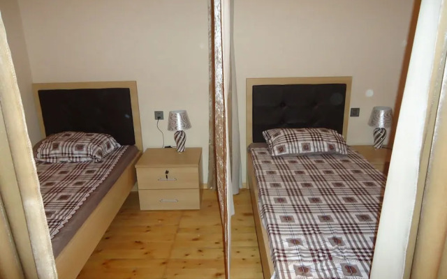 Khazar Guest House in Old City