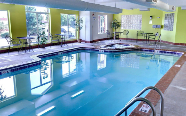 Best Western Plus Gateway Inn & Suites