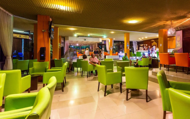 Auramar Beach Resort