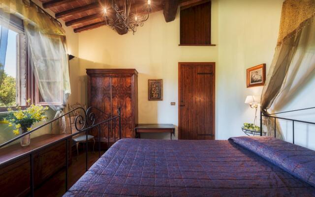 Casale Dei Girasoli 14