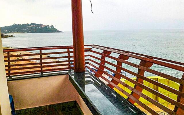 Fabhotel Wateredge Beach Resort
