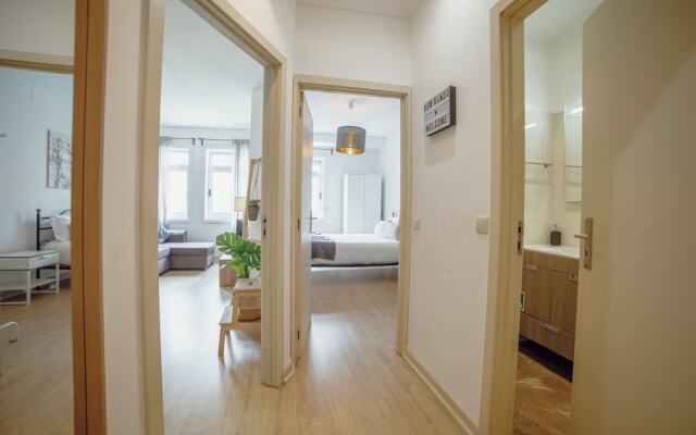 Alegria Flat City Center by Vacationy