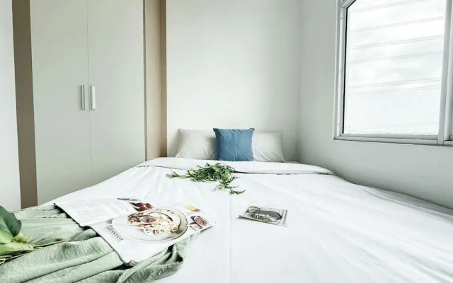 Standard 2Br Apartment At Vittoria Residence