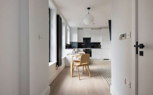 Hausd - Leicester Square