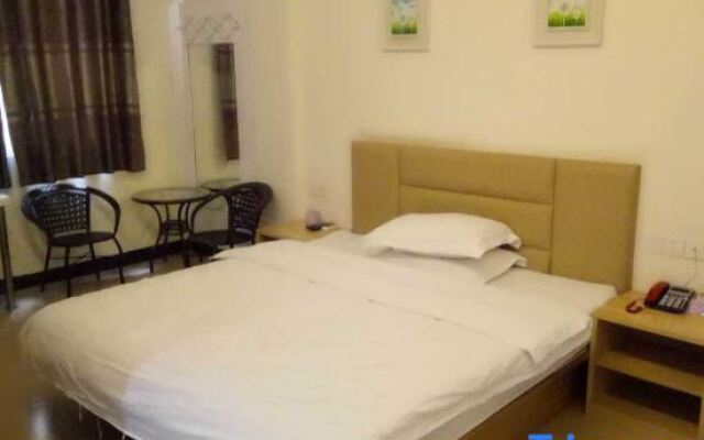 Yibin Business Hotel (Hengxian Jasmine Avenue Branch)