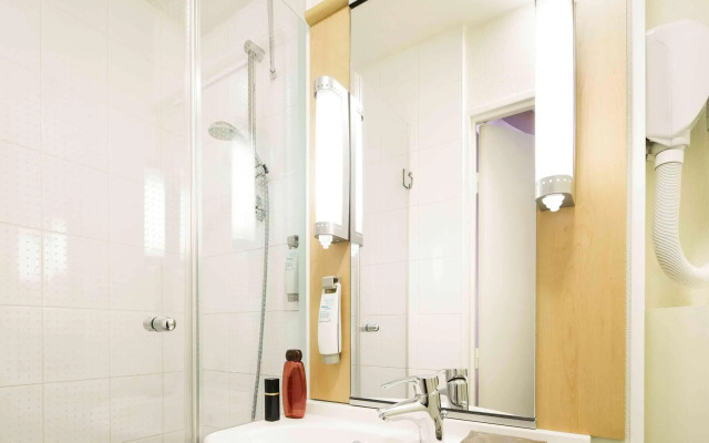 ibis Versailles Château