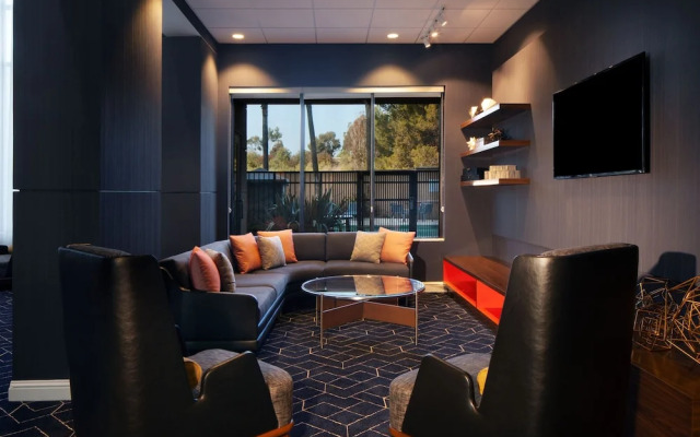 Courtyard Newark Silicon Valley