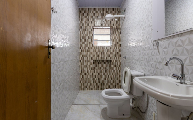 Casa  piscina a 180m da Praia Boraceia