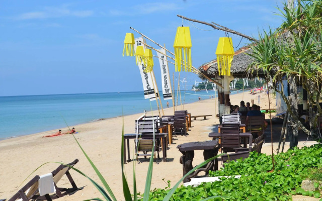 Lanta Nice Beach Resort