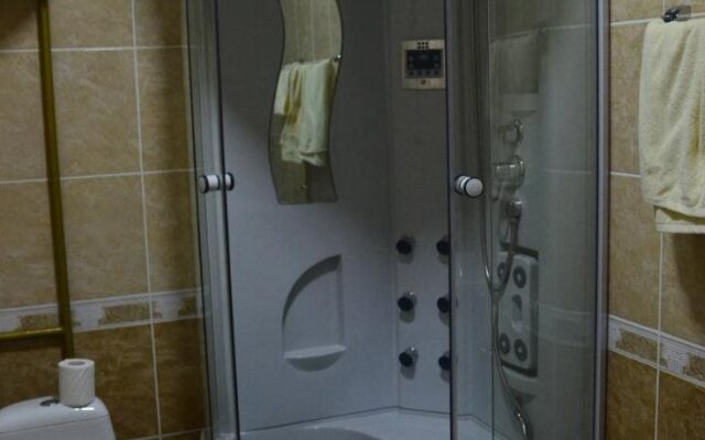 Dream Hotel