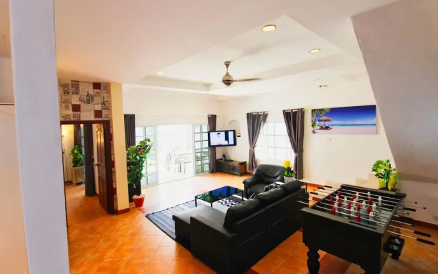 Grande Adam Pool Villa