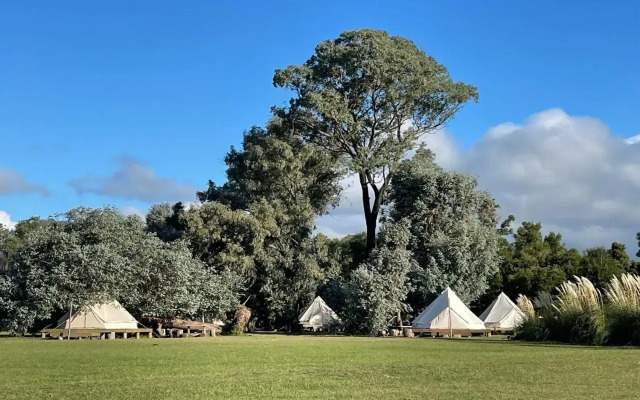 REFUGIO Natural Glamping