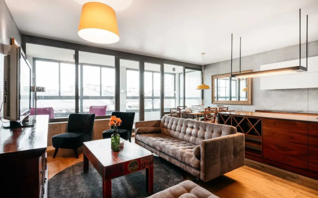 Penthouse Harmonica - LoftAffair