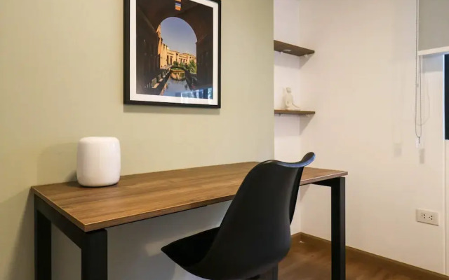 w Monochromatic 2BR w Terrace in Miraflores
