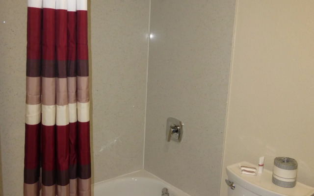 Red Roof Inn Hayward